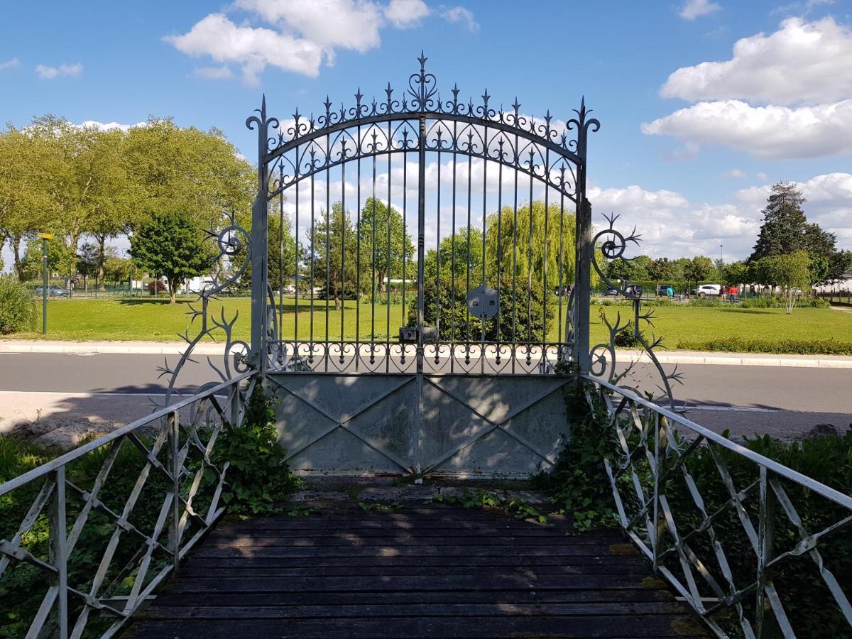 Le Cloitre Saint-Liphard Bed & Breakfast Meung-sur-Loire Luaran gambar